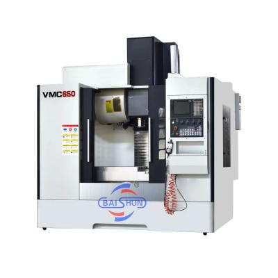 Cina Vmc 1060 Centro di lavorazione verticale Taiwan Brand BT40 Spindle Machine Tools in vendita