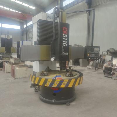 Chine Centre de machine verticale tour CNC Type de machine Torno siemens Contrôleur CNC à vendre