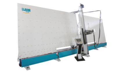 China Linha de produção de vidro de isolamento vertical do vedador do silicone automática à venda