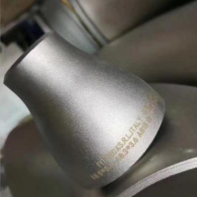 中国 同心の鋼管の減力剤Ansi B16.9の喧騒のJisの標準1/2のインチのサイズ 販売のため