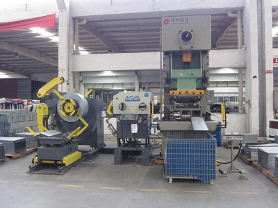China Leveling Mechanical NC Servo Coil Feeder Straightener For Accurate Feeding And Stamping for sale