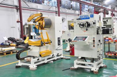Cina alimentatore del raddrizzatore di larghezza 0.49Mpa Decoiler di 300mm in vendita