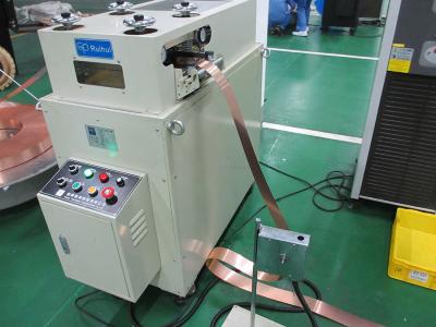 China Automatic 16m/min Sheet Metal Straightener With Gear Motor For 245N Yield Strength à venda