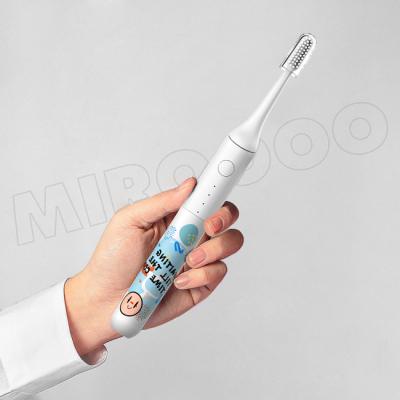 China Ultra Whitening Sonic Electric ToothBrush 18000 VPM Tape C Charging With 3 Modes for sale