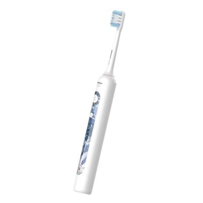 中国 Wholesale Private Logo Travel Wireless Charging Sonic Electric Toothbrush Set kits For Teeth Sensitive 販売のため