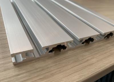 China La plata anodizó 6063 perfiles de aluminio de la protuberancia de la ranura de T5 T en venta