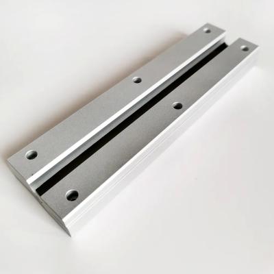 China Anodized CNC Machined Aluminum Plate Sandblasting Silver T5 for sale