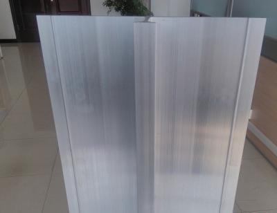 China 6082 T6 Aluminum Alloy Big Size Aluminum Extrusion Profiles Use For High Speed Rail for sale