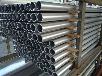 China Brown anodizó el tubo redondo de aluminio inconsútil 3003 con el pequeño cilindro del embrague de la tolerancia en venta