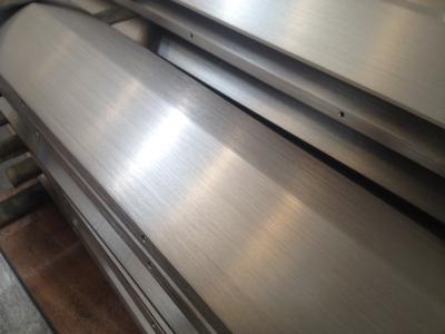 China La protuberancia de aluminio de la oxidación del dibujo perfila la placa frontal del aire acondicionado en venta