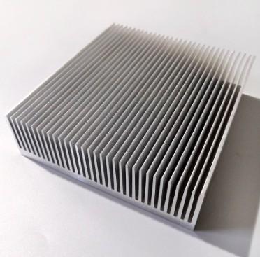 China Perfiles de aluminio del disipador de calor del cambiador/del inversor de calor para el relámpago llevado en venta