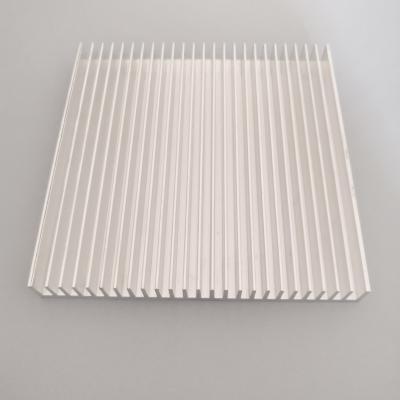 Chine Le radiateur en aluminium carré profile le radiateur léger mené par extrusion à vendre