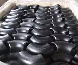 China El codo de la tubería de acero del carbono de A234 Astm forjó múltiplo de la soldadura a tope que cabía en venta