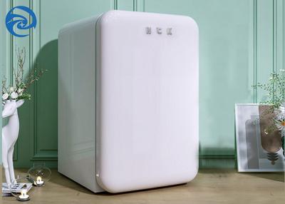 Китай Бортовое отверстие 72 небольшие мини литра ног замораживателя холодильника 2,4 кубических полного продается
