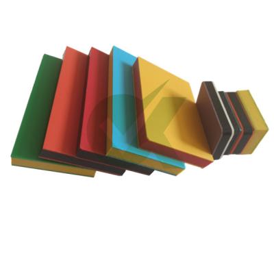 China Tres capas de sándwich de 2 colores Panel HDPE multicolor Color personalizado en venta