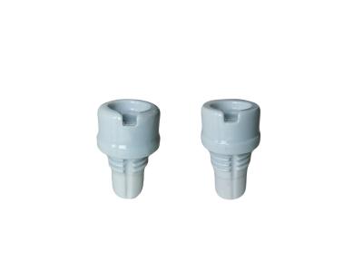 China Bajos aisladores eléctricos de cerámica de la tensión 30BIL 24.4Nm en venta