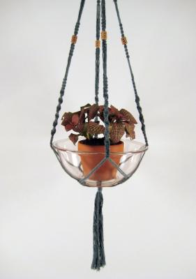 China Macrame plant hanger / hanging planter / Succulent planter / Plant holder / Plant hanger / Modern macrame / Gift for her for sale
