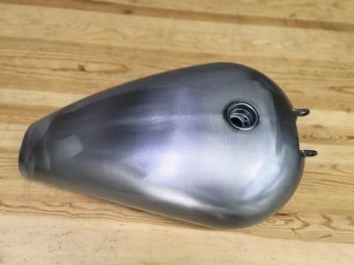 China INCA GS001 Water Drop Style Motorcycle Tank Fitment Softail 2006-2017/2013-2017 Breakout for sale