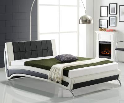 中国 Faux PU Leather Upholstered Bed Frame Black And White Super King Size 販売のため