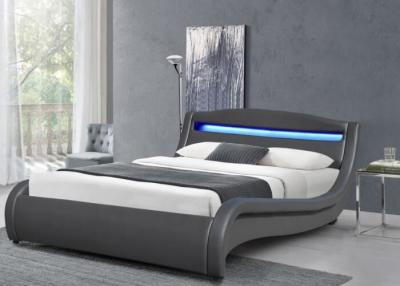 China Marco moderno ligero de la cama de plataforma de rey Size PU de Grey Upholstered Tufted Queen Bed LED en venta