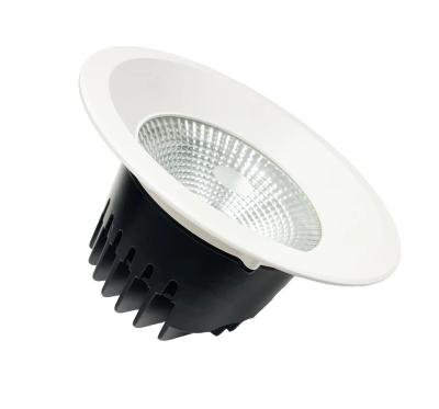 China 110V 220V luces LED comerciales ahorro de energía con ángulo de haz de 120 ° en venta