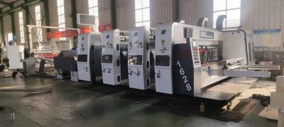 Китай Рифленый картон печатая прорезающ цвет автомата для резки 4 плашки продается