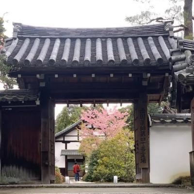 Китай Traditional Thickness 10mm Japanese Roof Tiles Roofing Material High Wind Resistance продается
