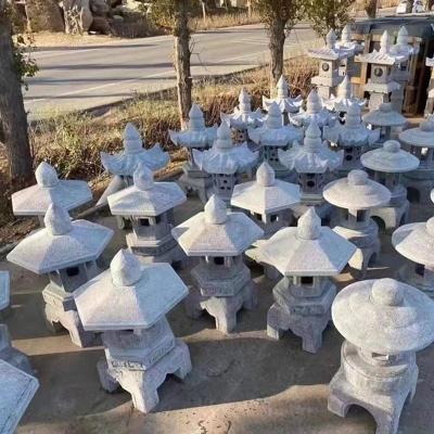 China Hand Carved Pagoda Outdoor Stone Lantern Oriental Stone Garden Lanterns for sale