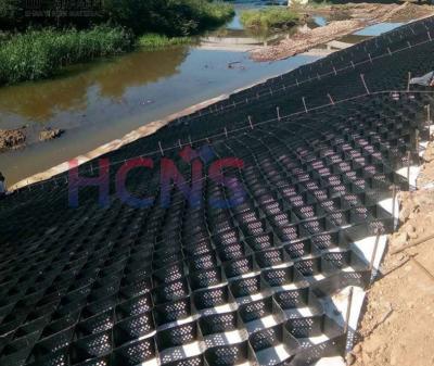 China Estabilizador plástico Geocellular 100-445 del patio de la grava del HDPE de CCS en venta