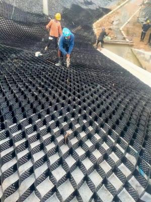 Chine Protection de haute qualité Geocell en plastique de renfort d'au sol de pente à vendre