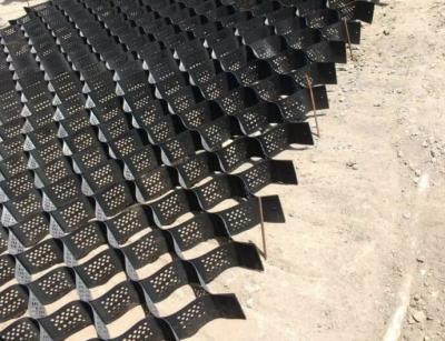China Vegetation Retaining Wall Geocell Gravel Grid Stabilizer 50 - 300mm Height for sale