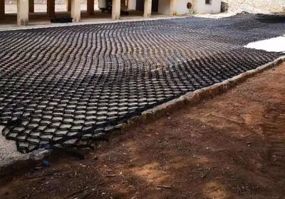Cina Produttore di geocelle di plastica HDPE Prezzo Geocella di griglia di ghiaia per la costruzione stradale in vendita