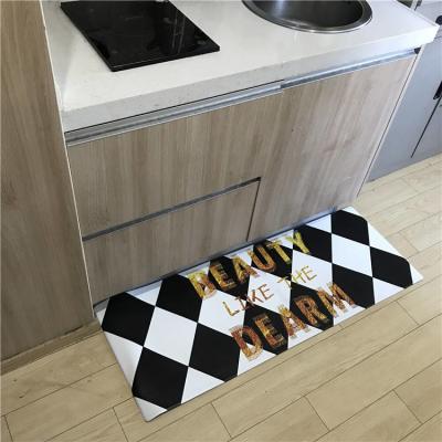China Durable Anti Fatigue Washable Kitchen Carpet Runner Stain Resistant for sale