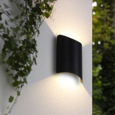 China 6000K LED Outdoor Wall Light Waterproof Garden Aisle Light Villa Aluminum Wall Light for sale