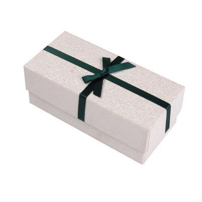 China Popular Design Paper Jewellery Packaging FSC Holiday Gift Box With Lid for sale