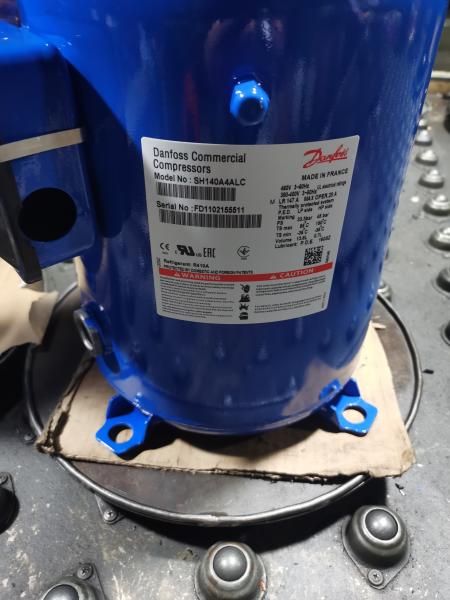 SM175S4CC Danfoss Scroll Compressor 14HP 143400 BTU AC Scroll Compressor