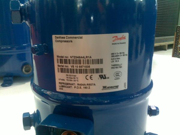 13HP MTZ160HW4DVE R404a Air Cooled Dan-foss Maneurop Piston refrigeration compressor MTZ160-4VI