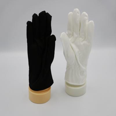 China Polyester Microfiber Cleaning Gloves Safe Scratch Free For Dusting for sale