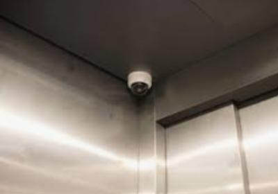 China Barandilla de acero inoxidable de la rayita del elevador de 304 CCTV 1050KG en venta
