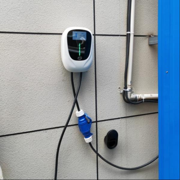 Quality 11KW 16/32A Display Screen AC EV Wallbox Electric Vehicle Charging Station for sale