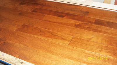 China American Hickory Solid Flooring handscraped and Distressed Surface for sale