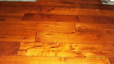 China Maple Solid Flooring handscraped and Distressed Surface for sale