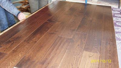 China Oak  Engineered Flooring Flooring handscraped and Distressed Surface for sale