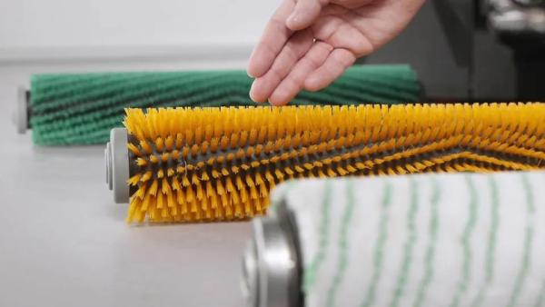 Quality Cylindrical Nylon Industrial Roller Brush For Conveyor Belt Cleaning for sale