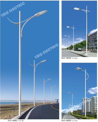 China 7M Q235 galvanized single arc arm county road grey conical high power led street light pole for sale