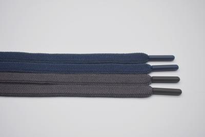 Chine cordon plat de corde de cordon de polyester fait sur commande de 1cm pour l'aspiration Stringwith de Hoodie en plastique et cordon multicolore d'astuces en métal à vendre