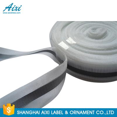 中国 衣服の付属品の反射衣類テープ反射安全材料のリボン 販売のため