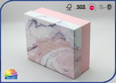 Chine Boîtes imprimées de cadeau de cosmétiques de couvercle de logo d'estampage à chaud de feuille d'or à vendre