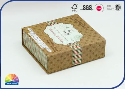 Cina contenitore di carta rigido del cartone del regalo della chiusura magnetica bianca del cartone 350g in vendita