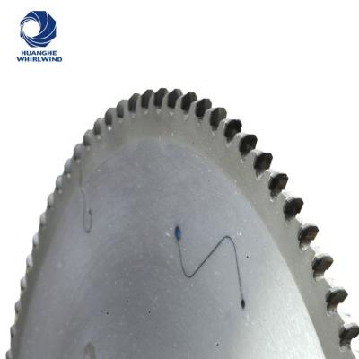 Chine L'outil de coupe du ciment PCD de fibre Diamond Circular polycristallin PCD scie la lame à vendre